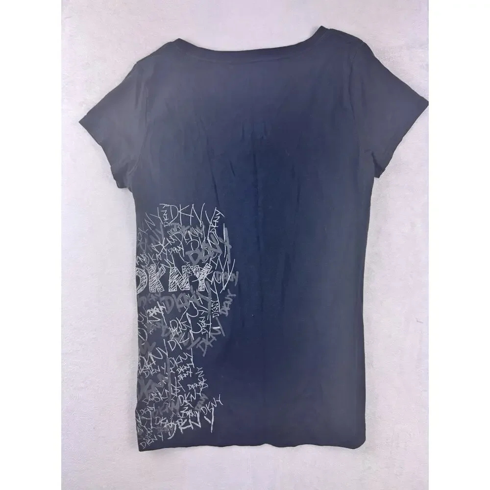 DKNY Black V-Neck T-Shirt Graffiti Style Graphic Logo Print Size Medium